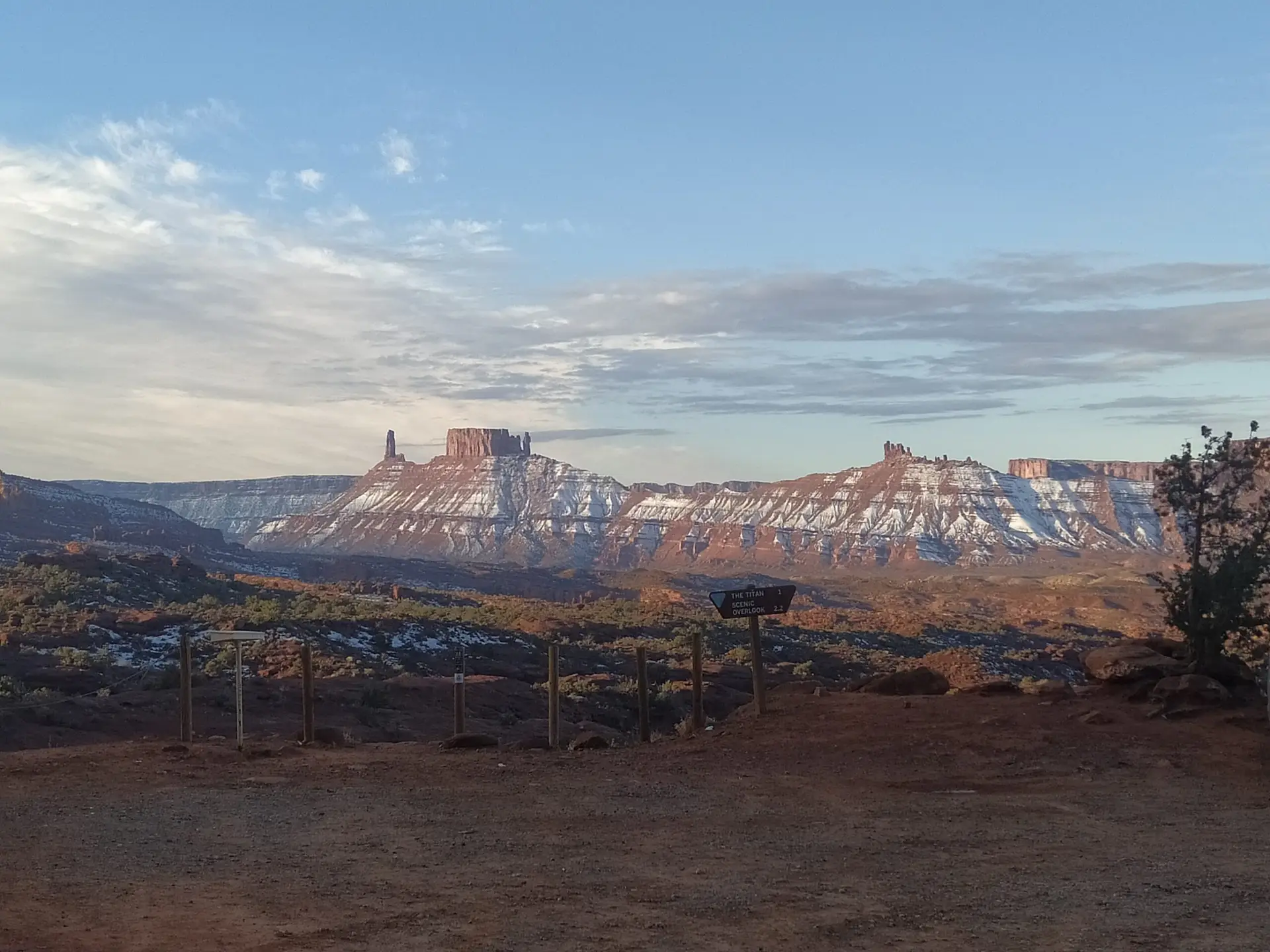 Typical desert landscape of Utah, in the background is Castle Valley and its unique geological shapes.